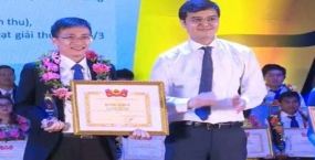 Chủ tịch Hội sinh viên Đại học Đà Nẵng nhận giải thưởng “Nhà giáo trẻ tiêu biểu” toàn Quốc của Trung ương Đoàn