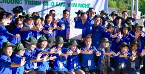 Review Sinh viên Đại học Đà Nẵng tình nguyện vì cộng đồng: Để tuổi xuân được cống hiến và trưởng thành