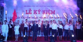 Đại học Đà Nẵng tôn vinh sinh viên tiêu biểu